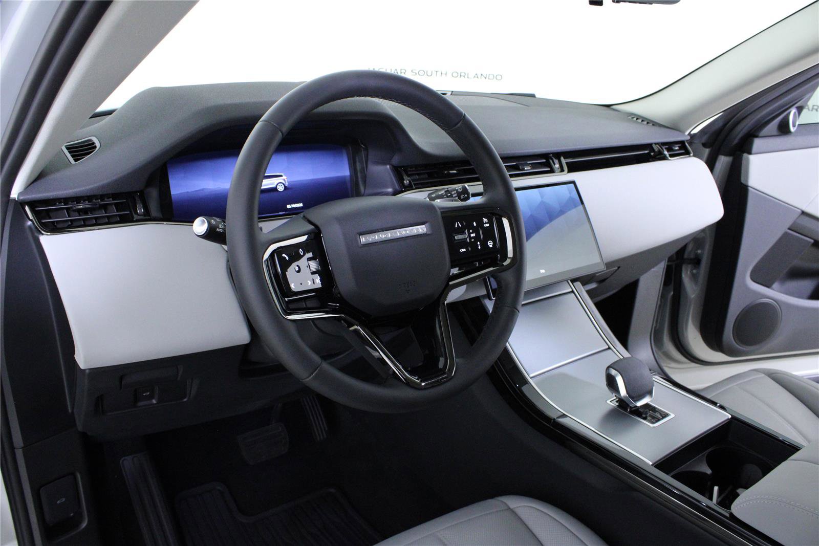 Used 2024 Land Rover Range Rover Evoque S AWD/4WD image 20