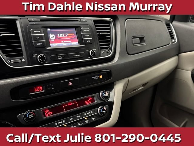 Used 2015 Kia Sedona EX FWD image 37