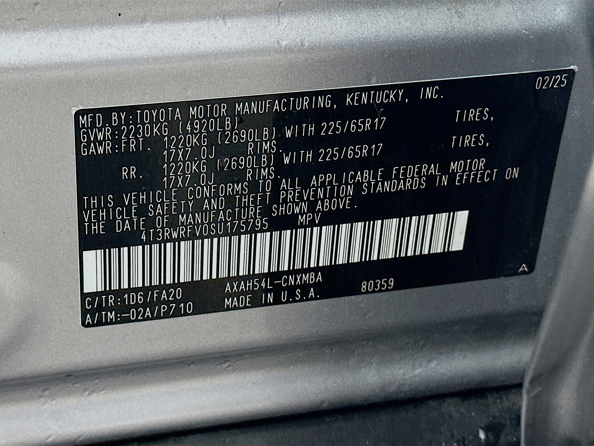 Used 2025 Toyota RAV4 XLE AWD/4WD image 12