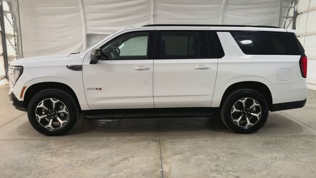 New 2026 GMC Yukon XL AT4 w/ LPO, Floor Liner Package AWD/4WD image 5
