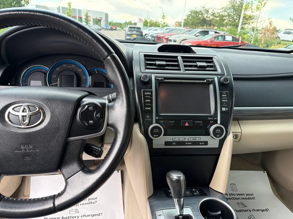 Used 2014 Toyota Camry XLE w/ Leather Package FWD image 27