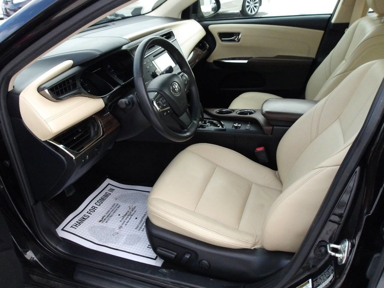 Used 2015 Toyota Avalon XLE Premium image 11