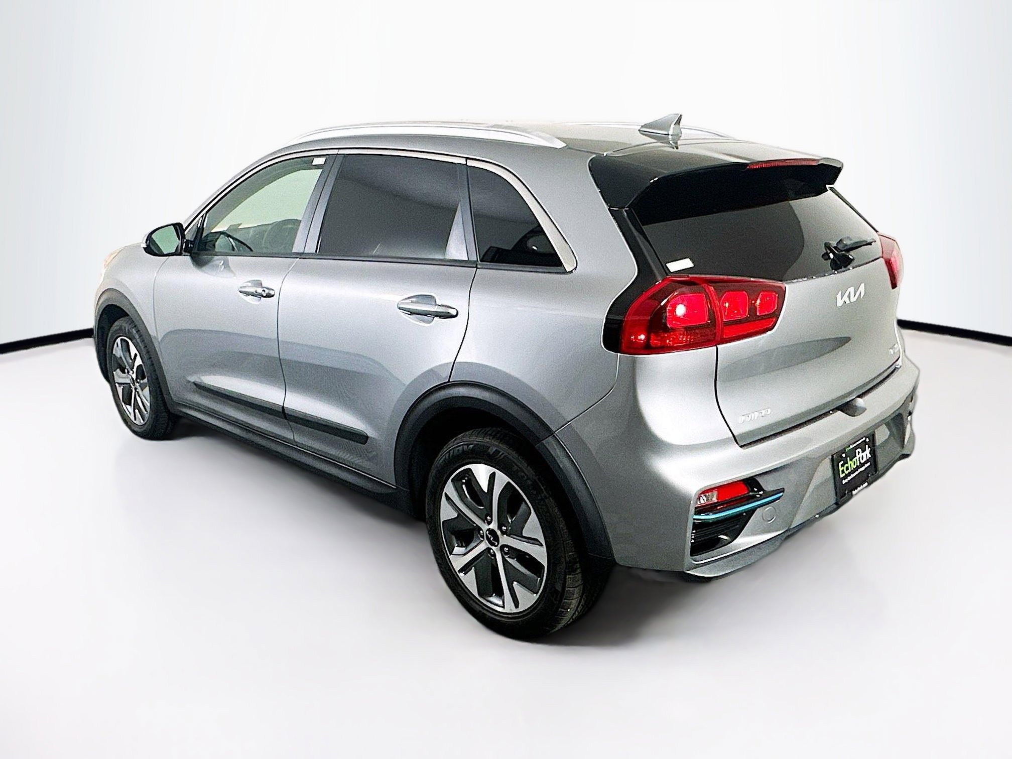 Used 2022 Kia Niro EX image 5