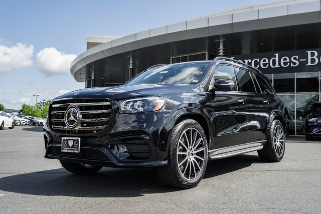 New 2026 Mercedes-Benz GLS 450 4MATIC image 3