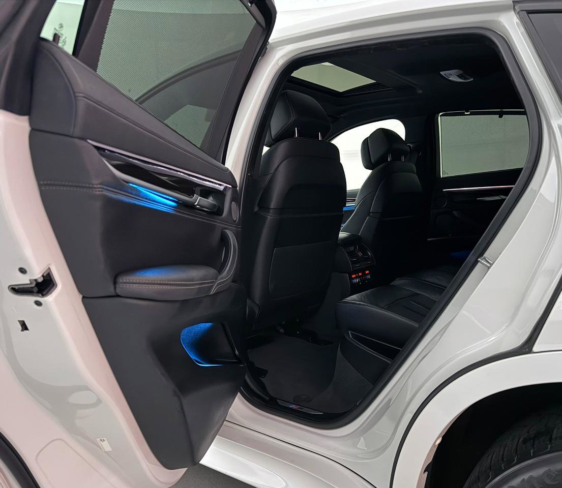 Used 2019 BMW X6 xDrive50i w/ M Sport Package image 21