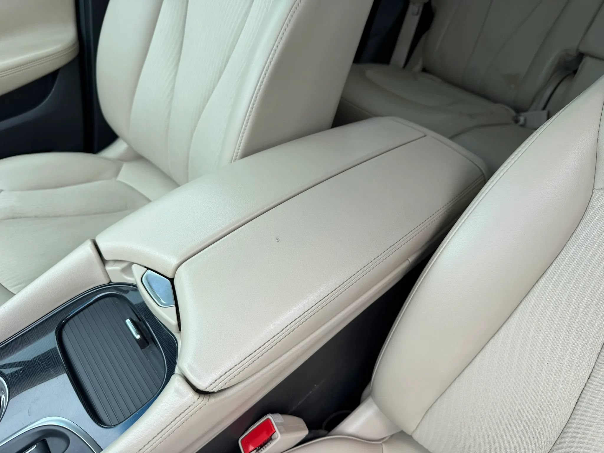 Used 2018 Buick Envision Preferred FWD image 16