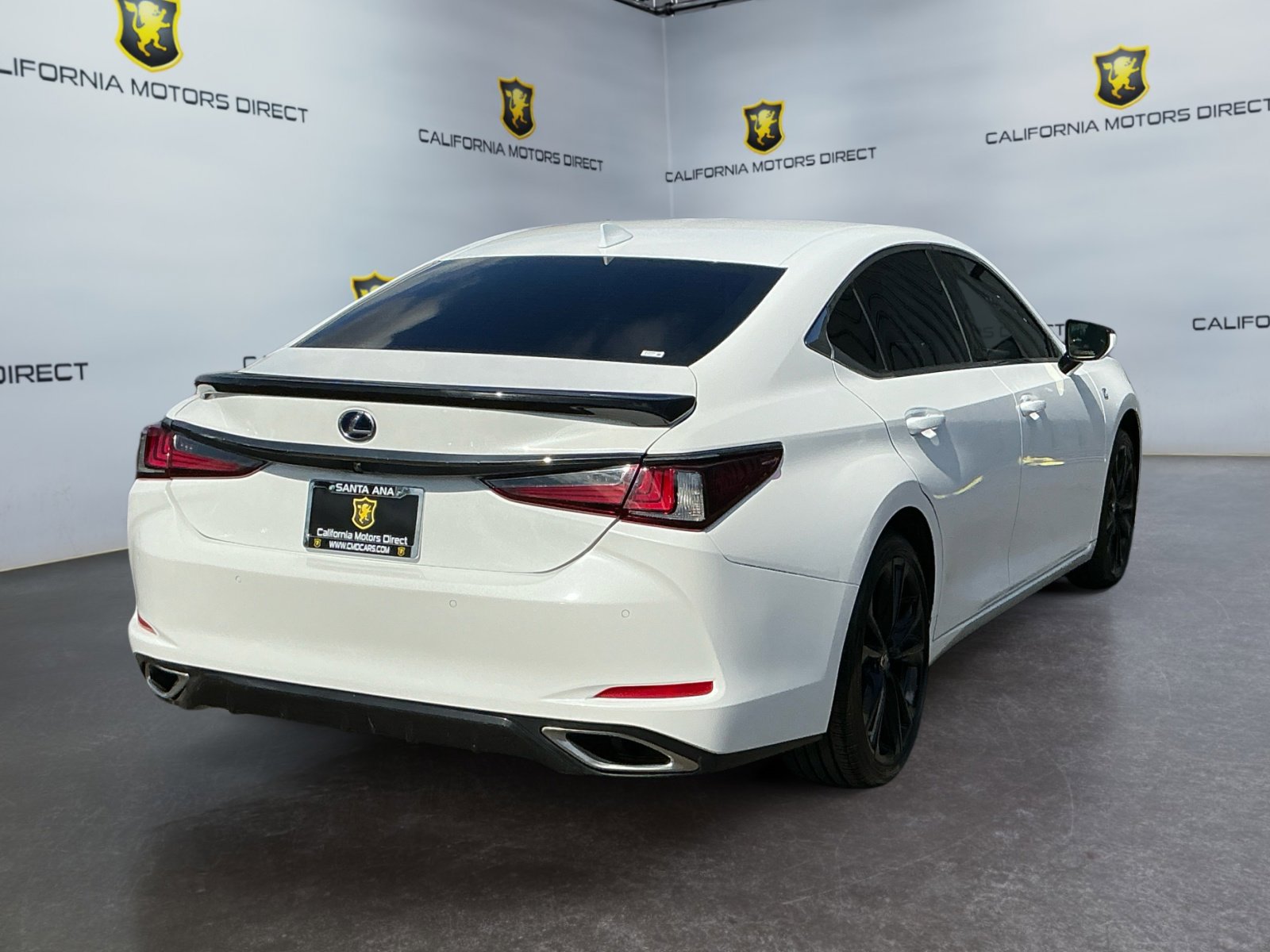 Used 2023 Lexus ES 350 F Sport w/ Accessory Package (Z2) image 5