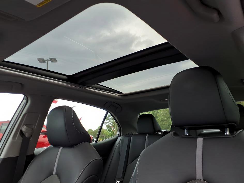 Certified 2020 Toyota Camry XSE FWD image 12