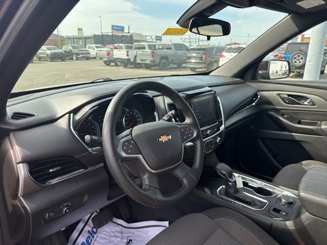 Used 2023 Chevrolet Traverse LT image 11
