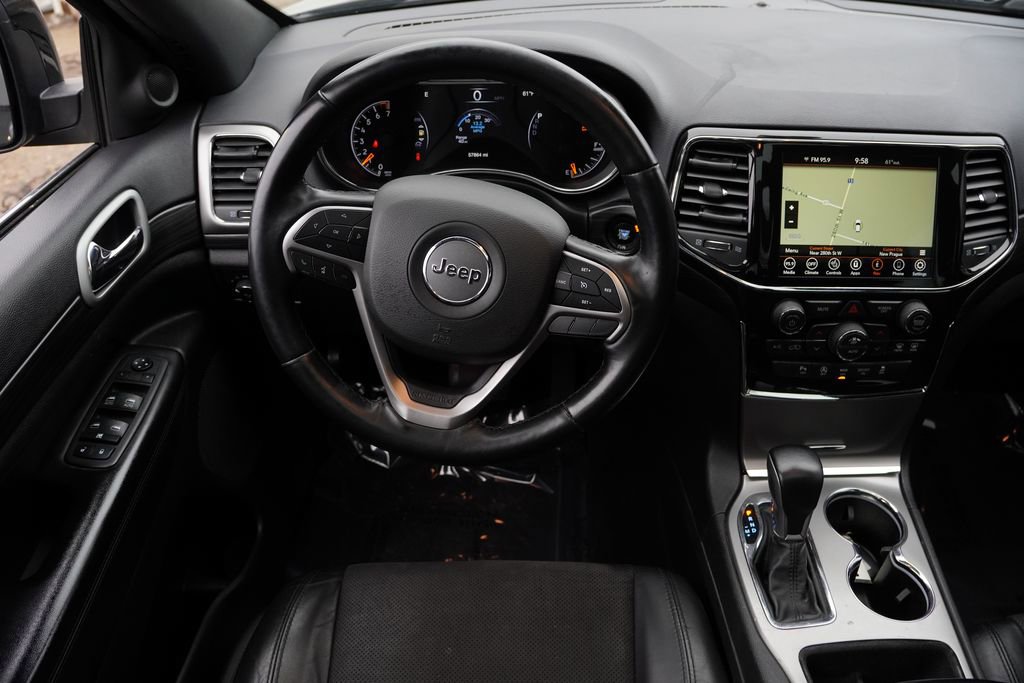 Certified 2022 Jeep Grand Cherokee Laredo X image 20