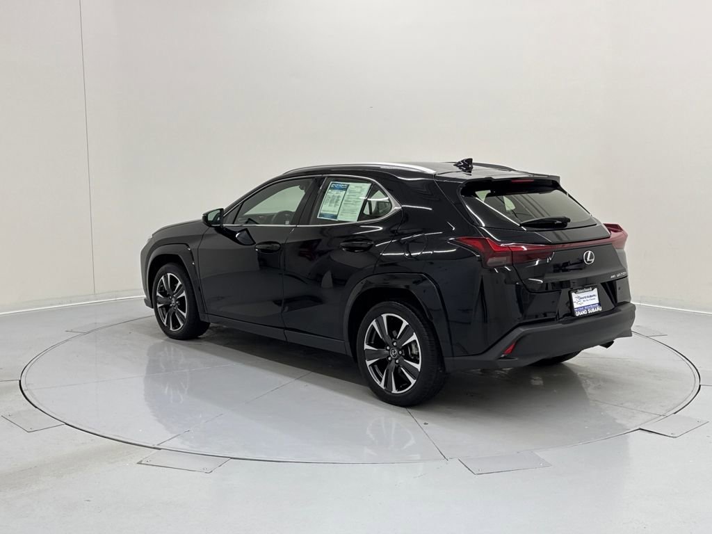 Used 2023 Lexus UX 250h AWD w/ Premium Package image 4