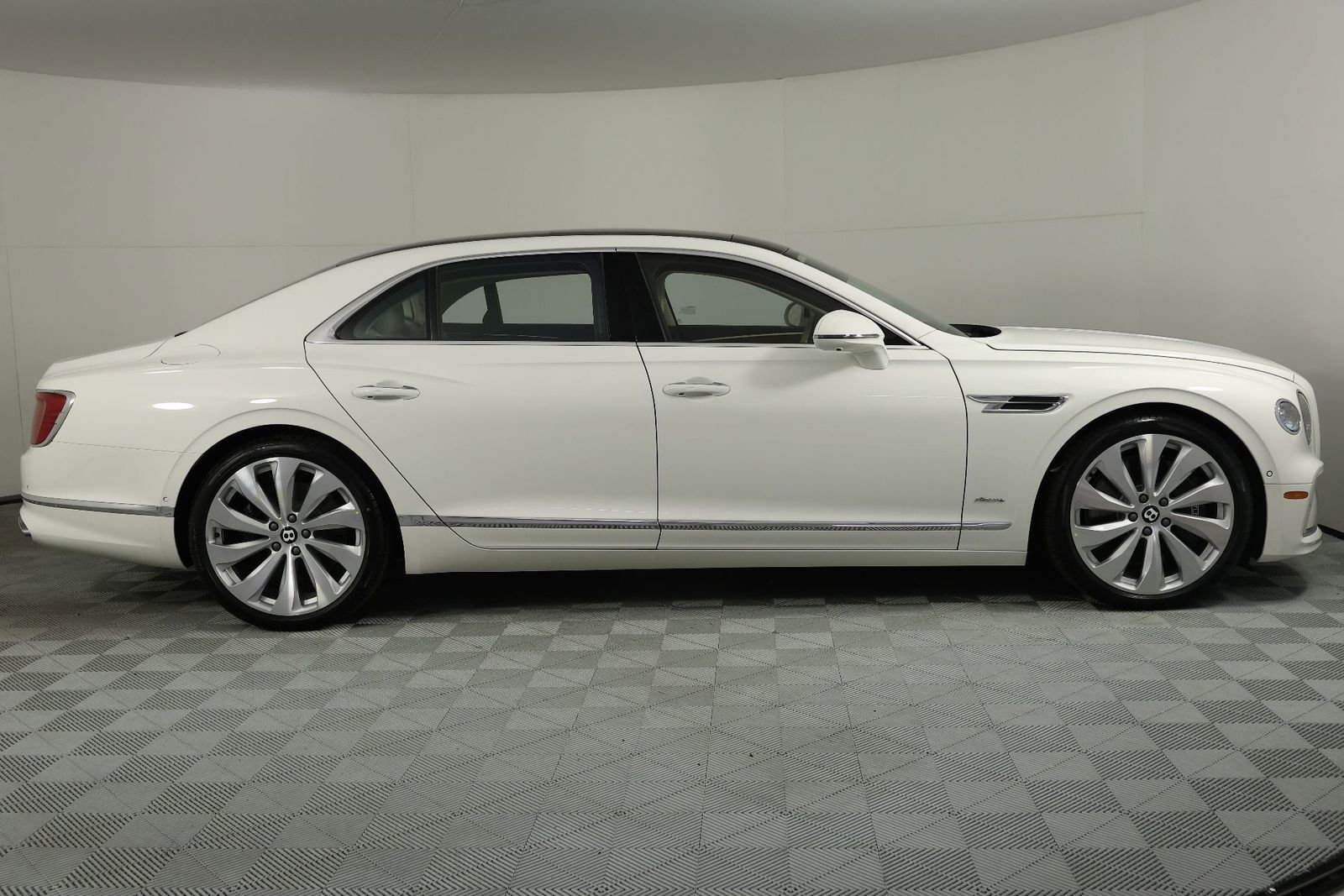 New 2026 Bentley Flying Spur image 10