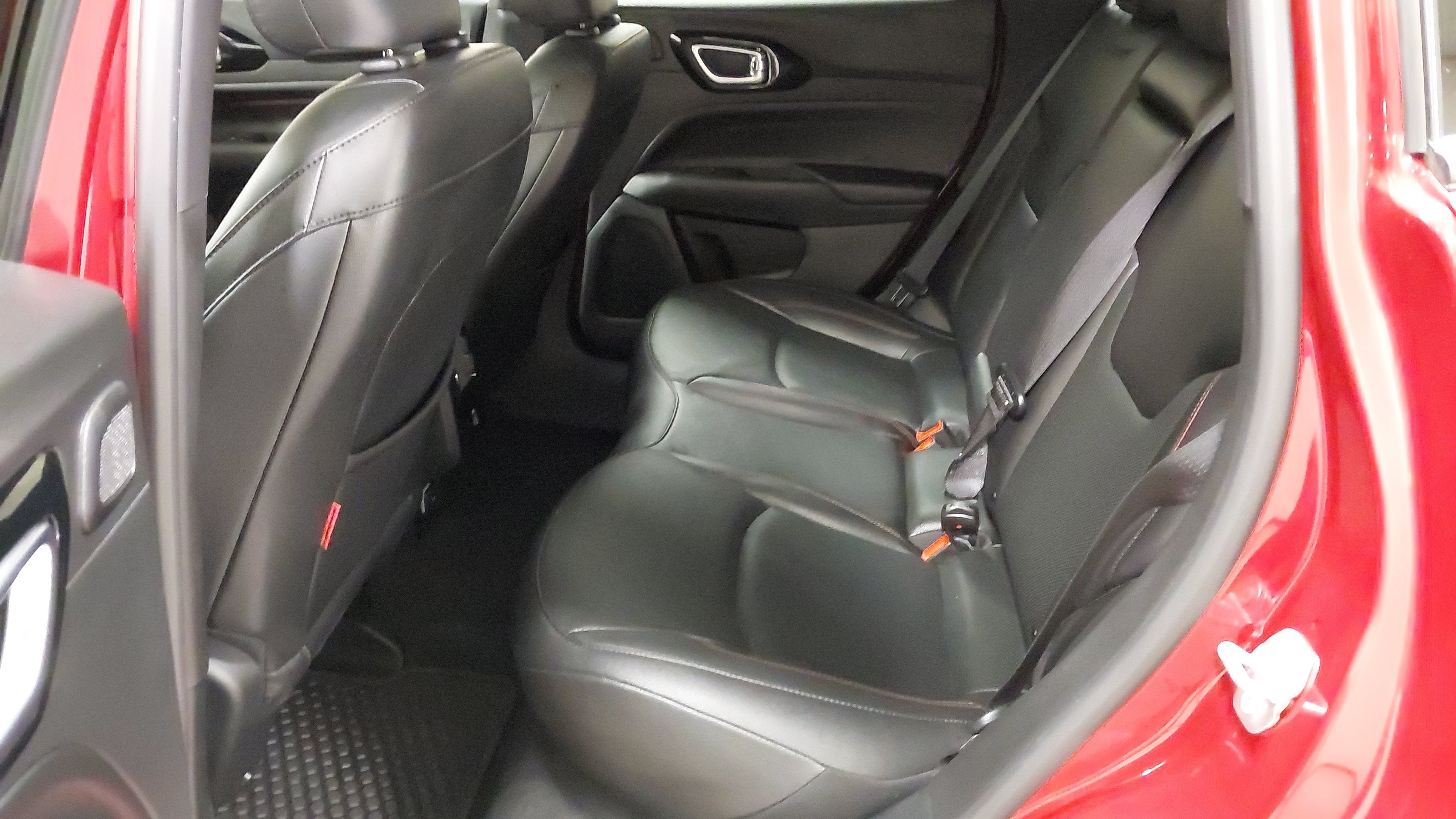 Used 2025 Jeep Compass Trailhawk w/ Trailhawk Elite Group AWD/4WD image 37