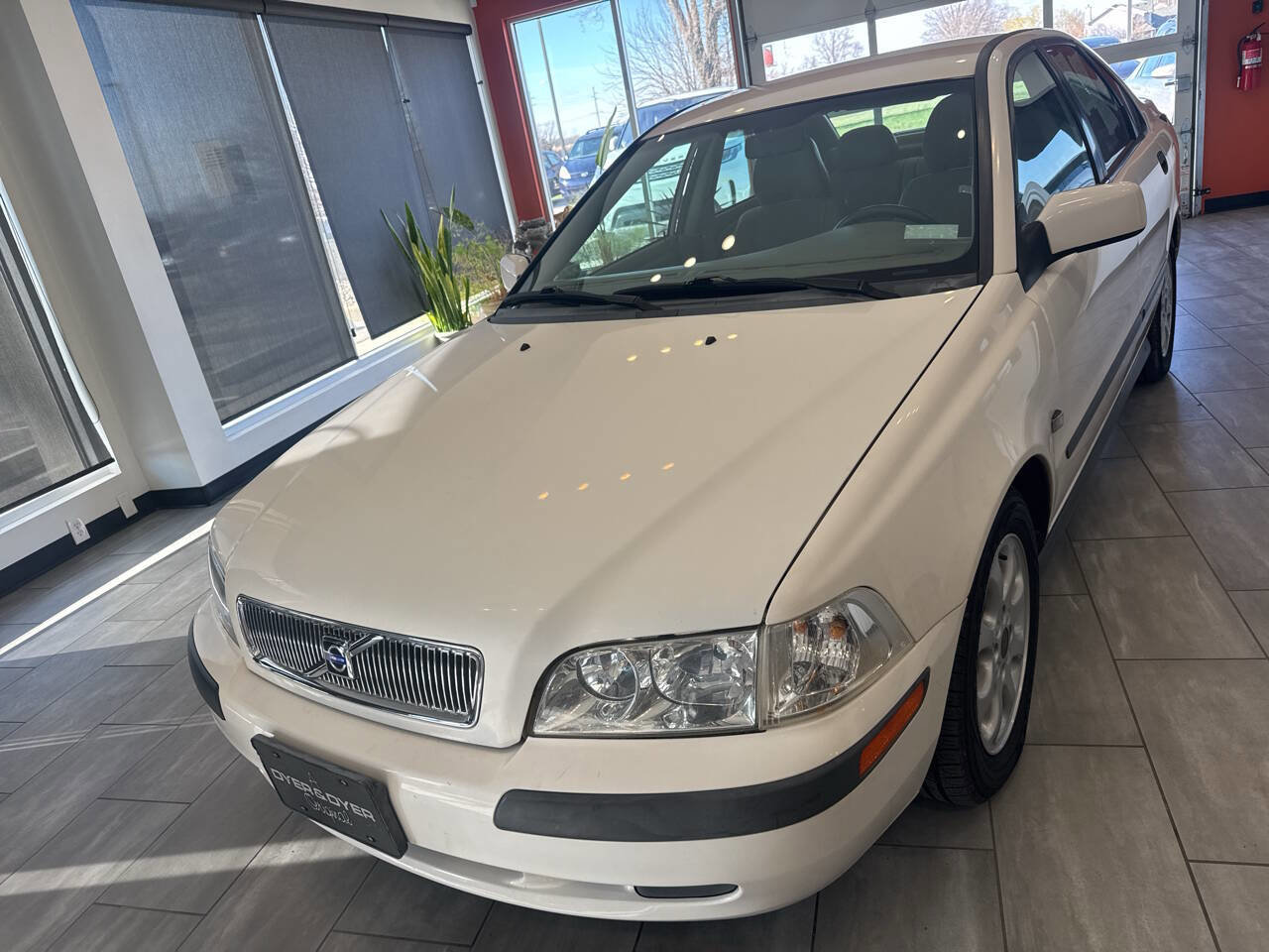 Used 2001 Volvo S40 image 3