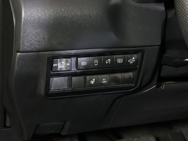 Used 2023 Toyota Tundra Limited AWD/4WD image 26