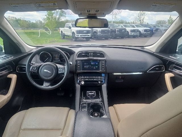 Used 2017 Jaguar F-PACE Premium AWD/4WD image 21