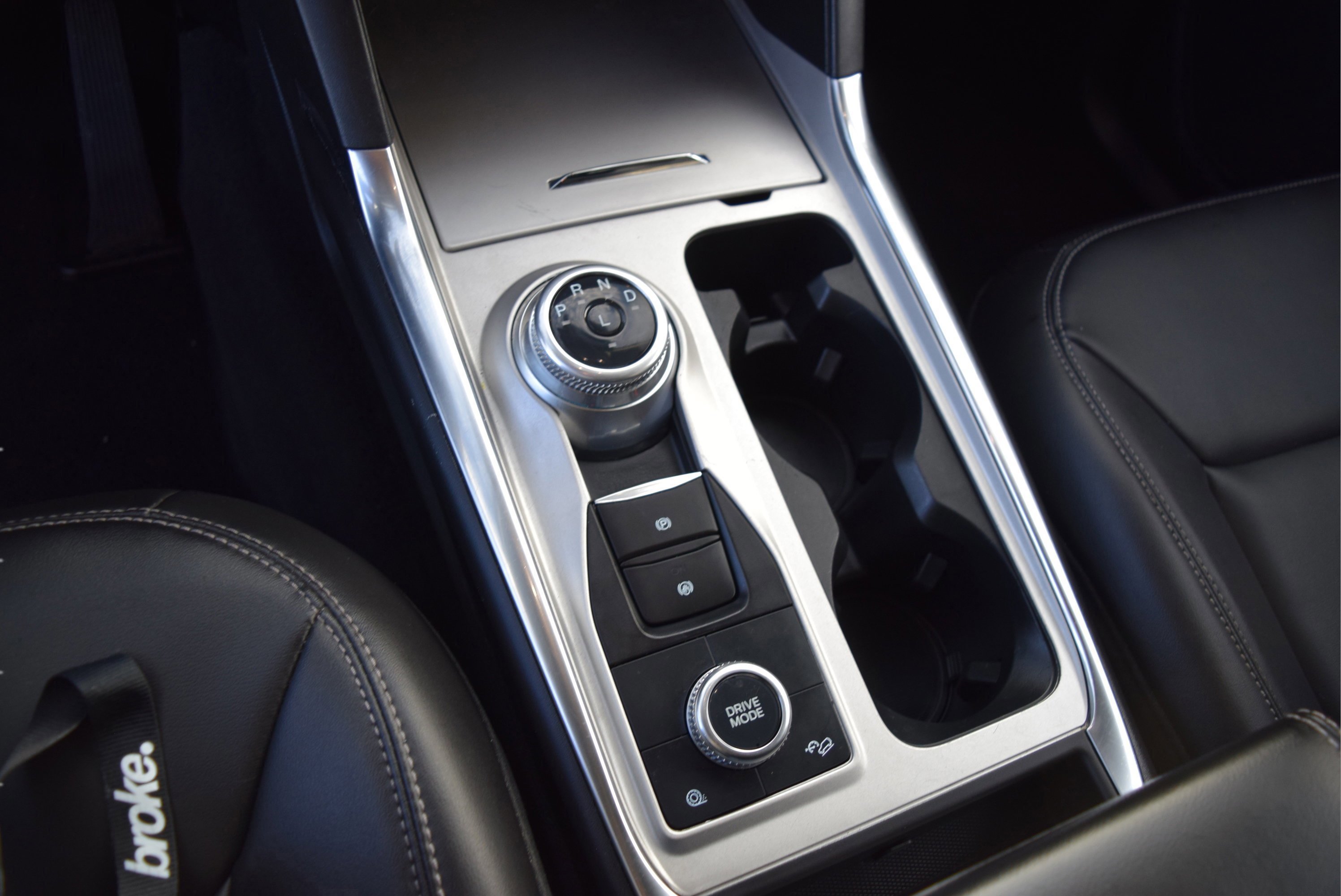 Certified 2023 Ford Explorer XLT w/ Equipment Group 202A image 14