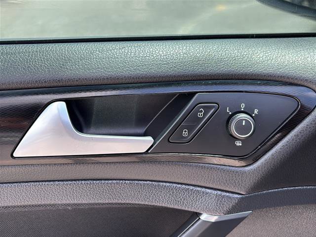 Used 2015 Volkswagen GTI S FWD image 24