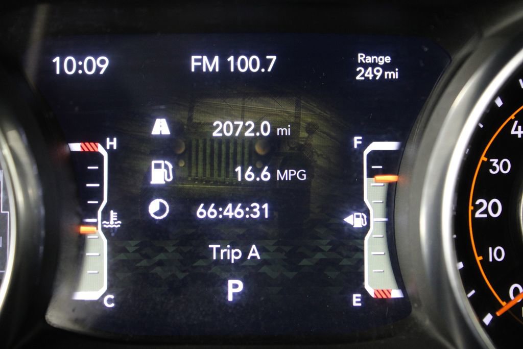 Used 2023 Jeep Gladiator Overland image 26