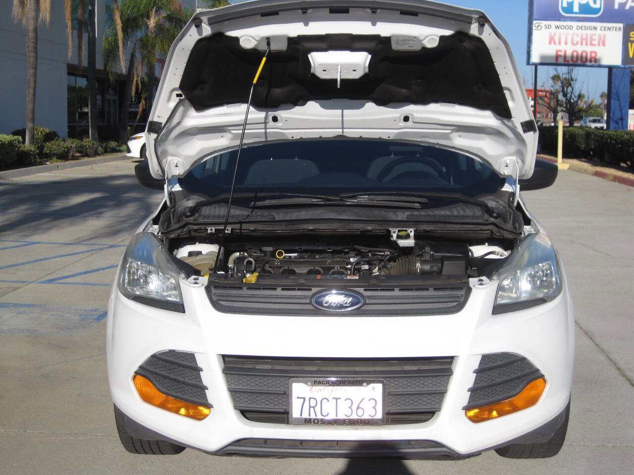 Used 2016 Ford Escape S FWD image 11