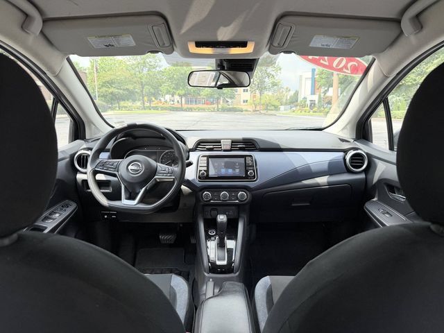 Used 2024 Nissan Versa SV FWD image 31