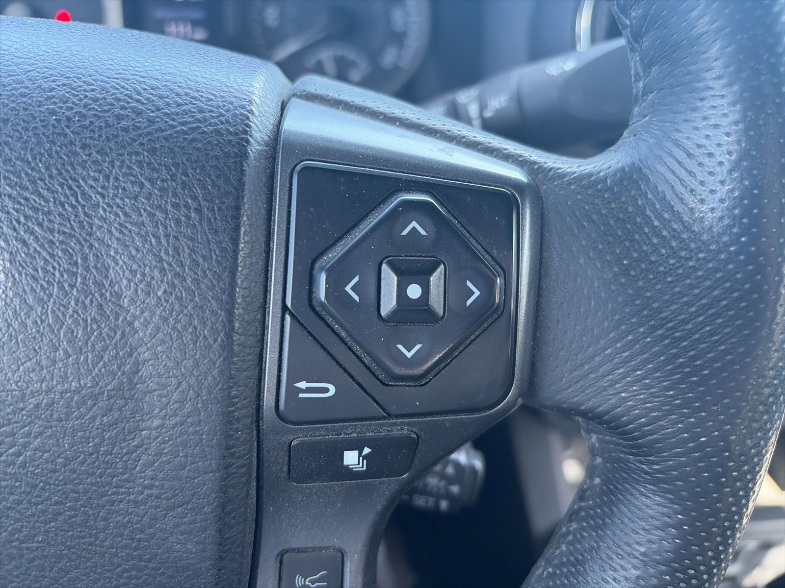 Used 2021 Toyota Tacoma TRD Sport image 18