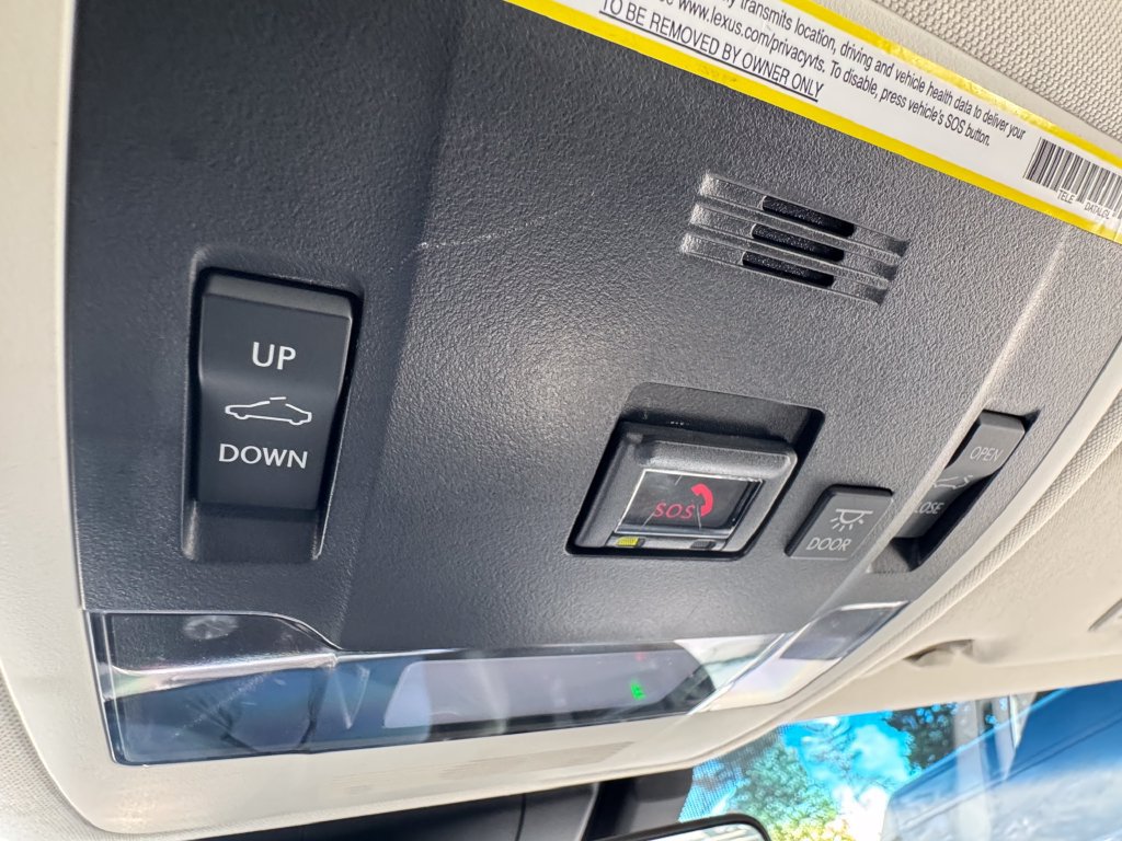 Used 2024 Lexus ES 350 w/ Premium Package FWD image 30