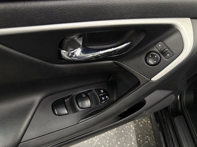 Used 2018 Nissan Altima 2.5 SV w/ 2.5 SV Technology Package image 10