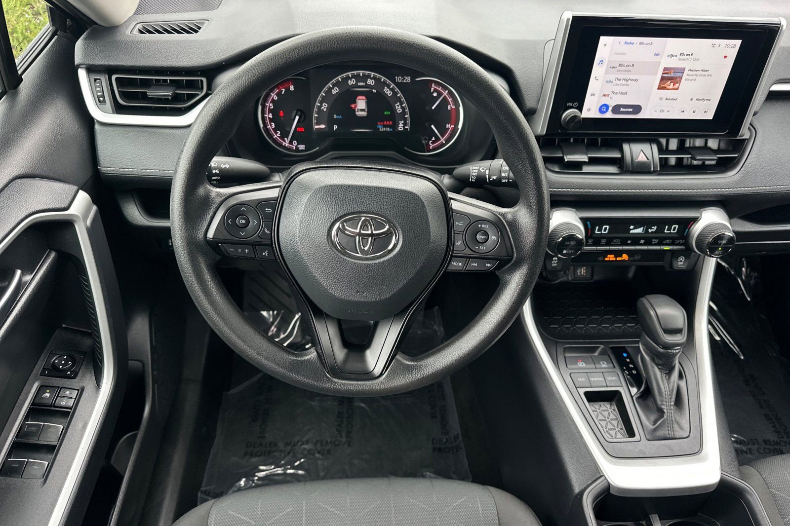 Used 2025 Toyota RAV4 XLE FWD image 17