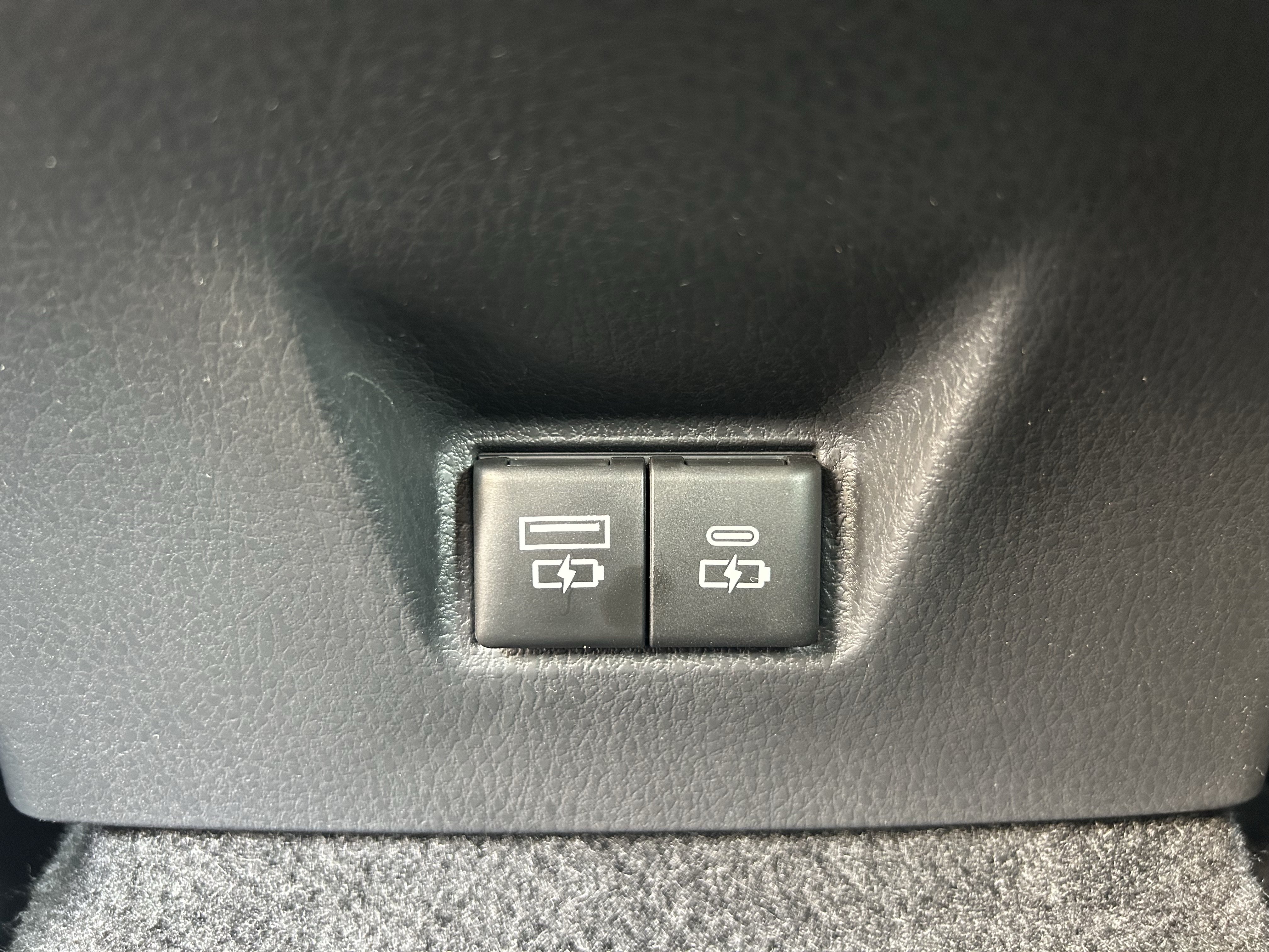 Used 2025 Toyota Camry LE FWD image 20