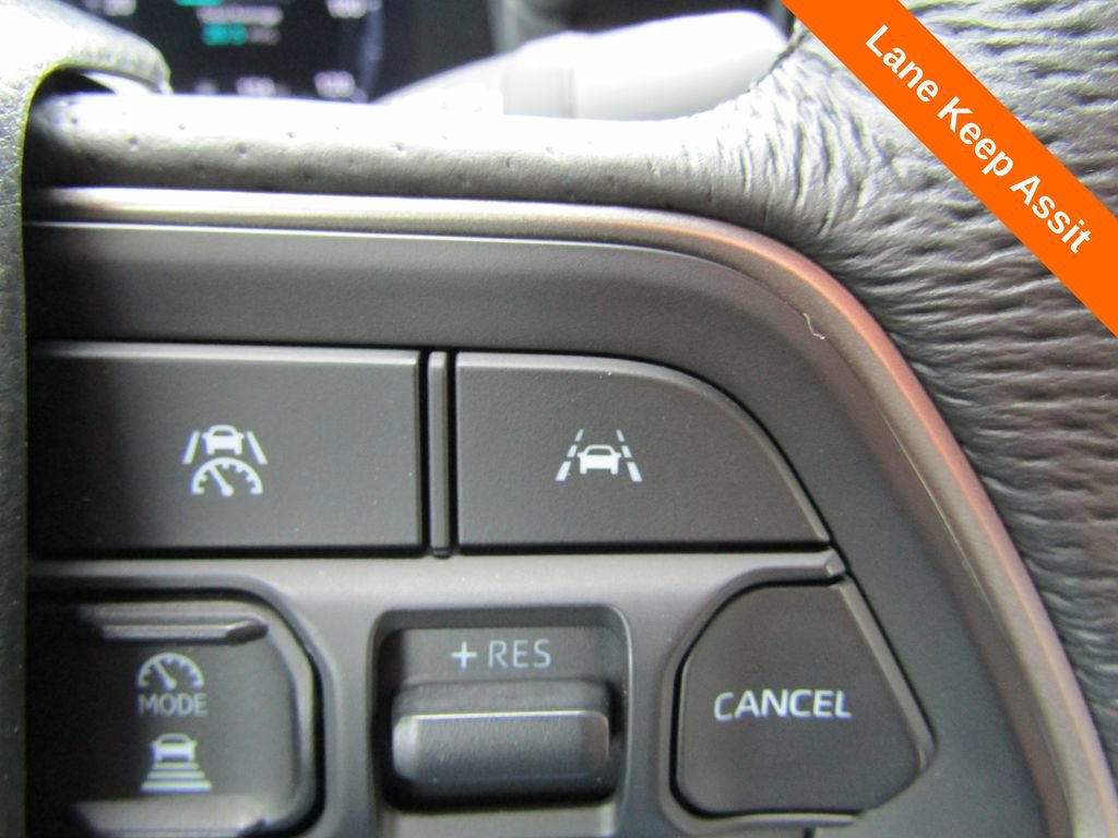 Used 2025 Toyota Tacoma TRD Off-Road AWD/4WD image 8