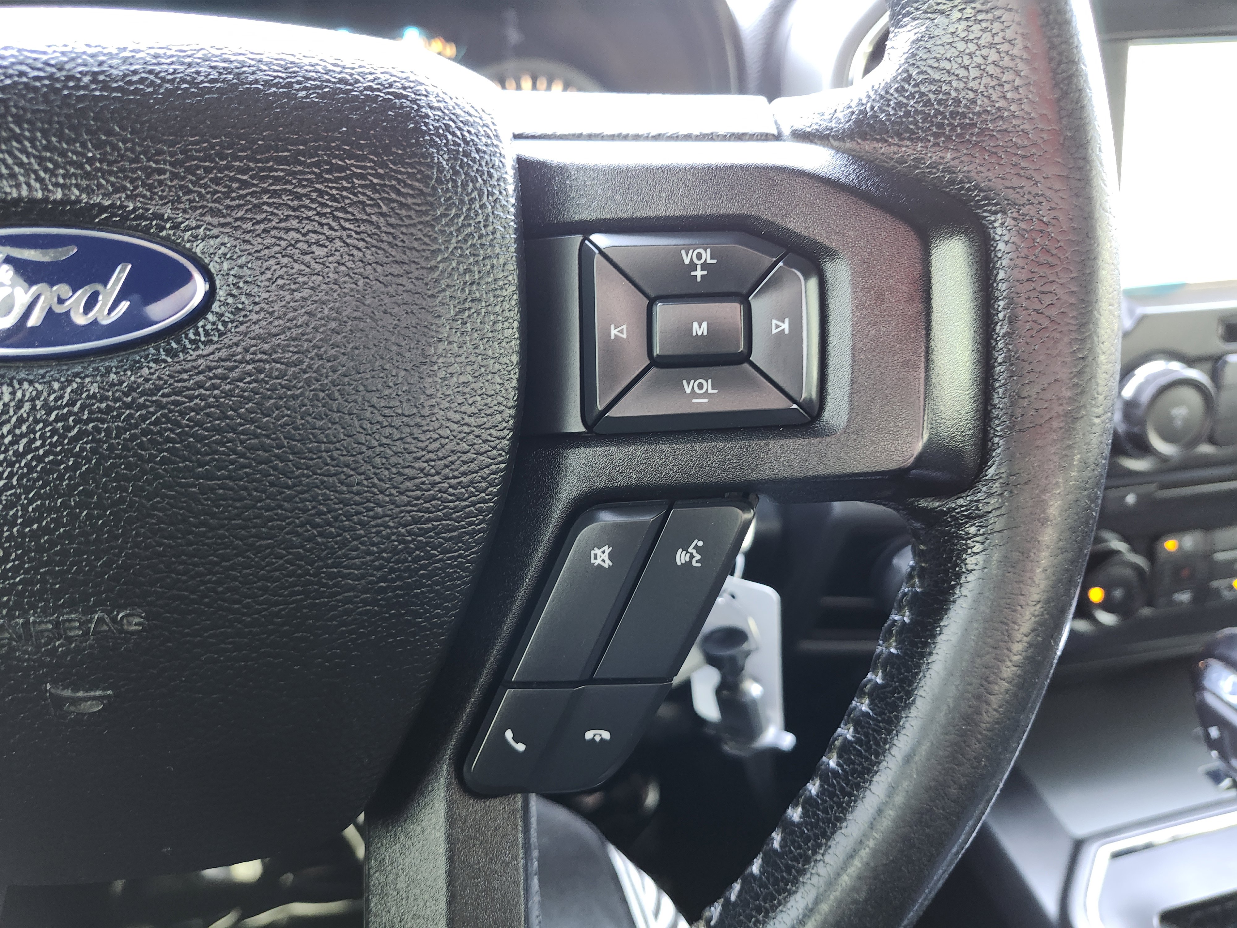 Used 2016 Ford F150 XLT w/ Equipment Group 302A Luxury image 34