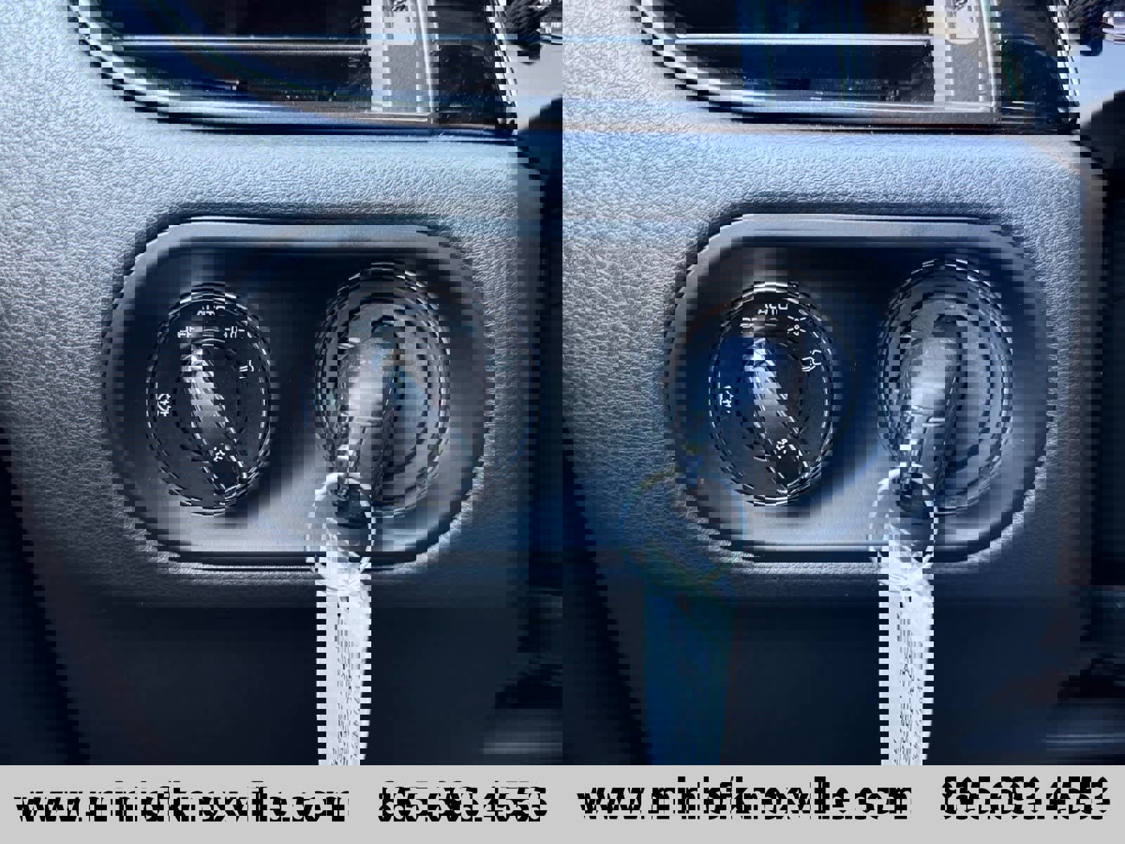 Used 2024 Porsche Macan image 26