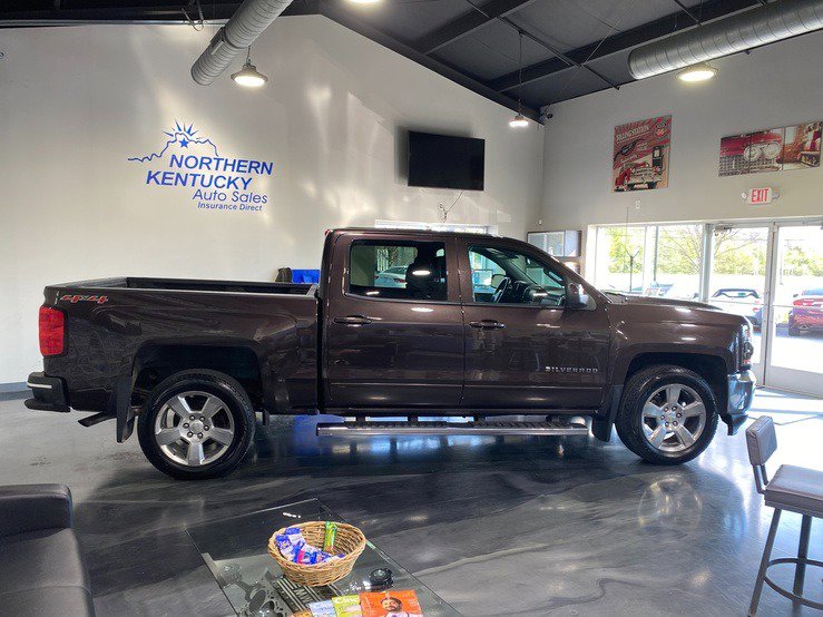 Used 2016 Chevrolet Silverado 1500 LT w/ All Star Edition AWD/4WD image 2