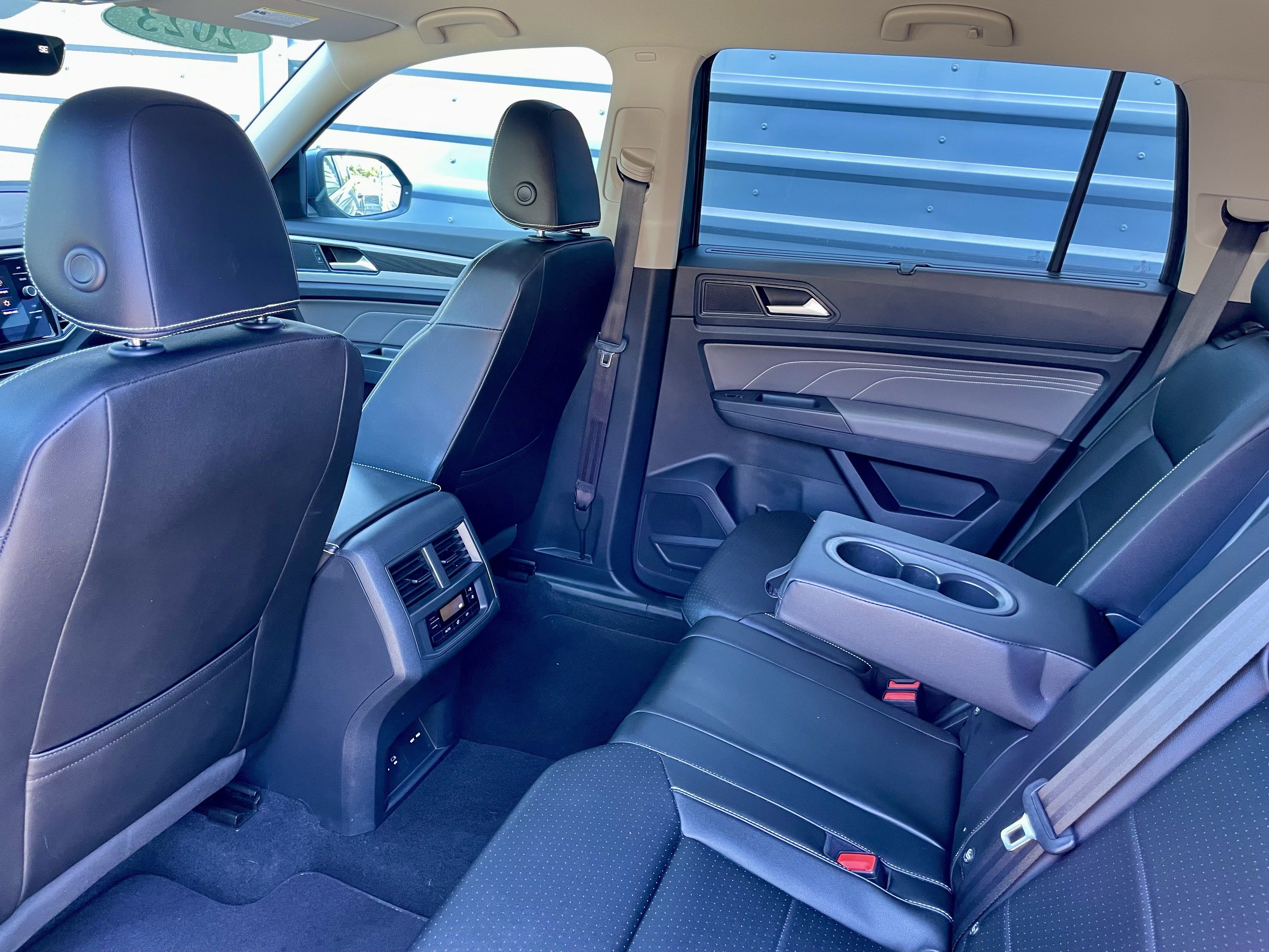 Used 2023 Volkswagen Atlas SE w/ Black Wheel Package AWD/4WD image 28