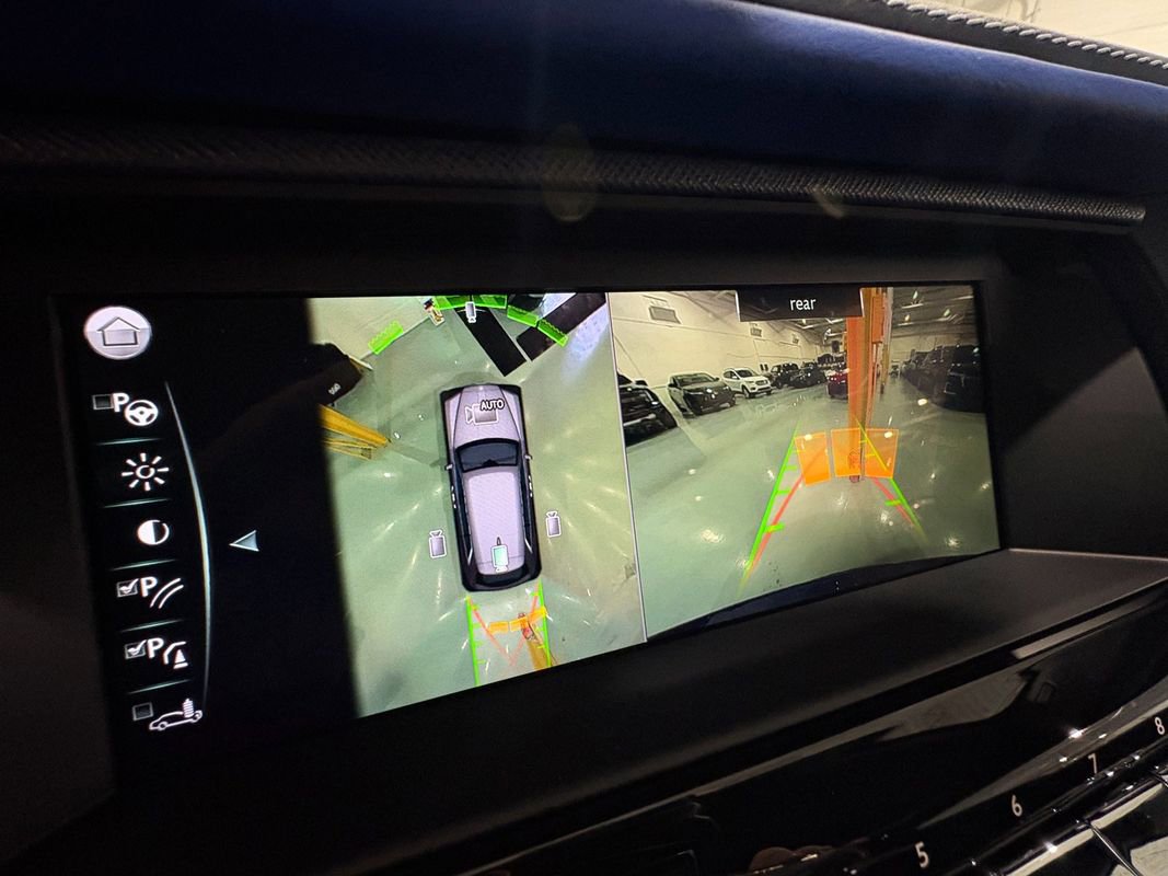 Used 2024 Rolls-Royce Cullinan Black Badge w/ Leather Finishing Pack image 23