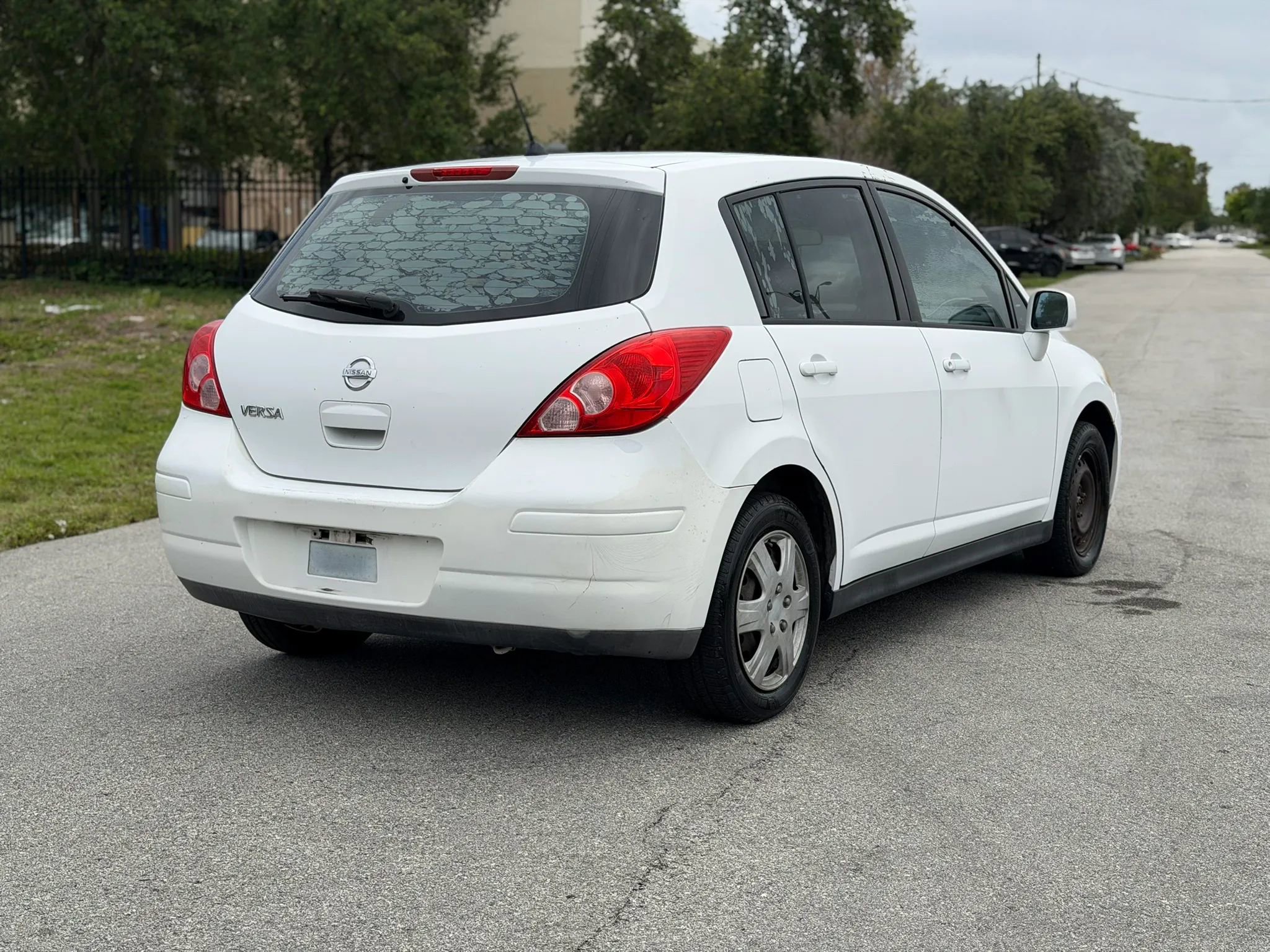 Used 2009 Nissan Versa 1.8 S image 8