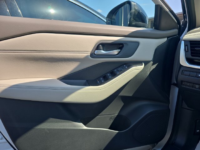 New 2026 Nissan Rogue Dark Armor FWD image 36