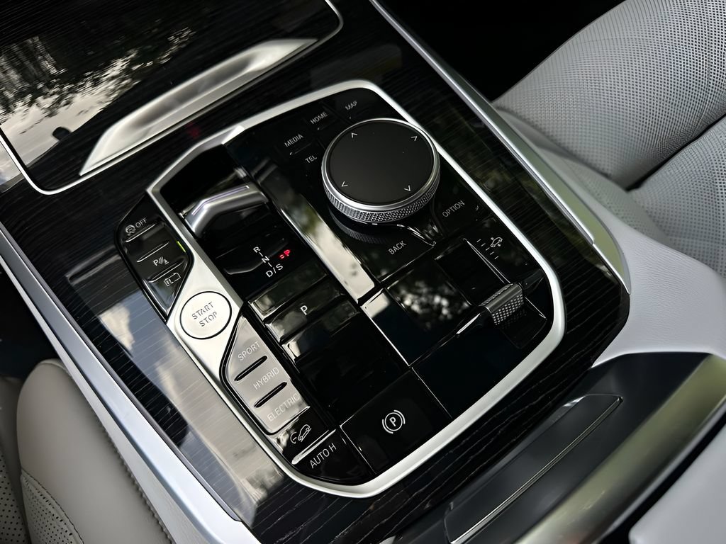 New 2026 BMW X5 M60i AWD/4WD image 19