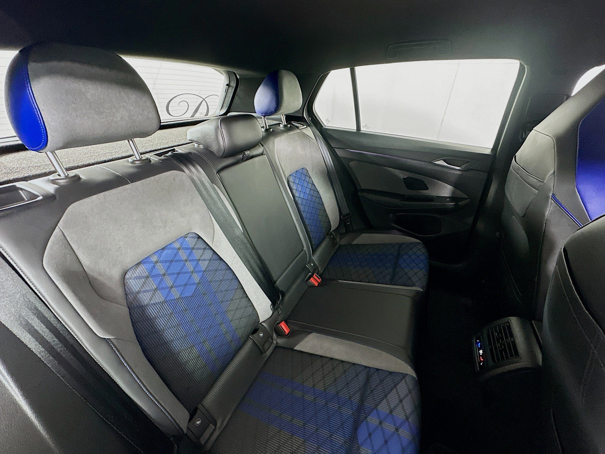 Used 2025 Volkswagen Golf R Black Edition w/ Euro Stye Package image 27