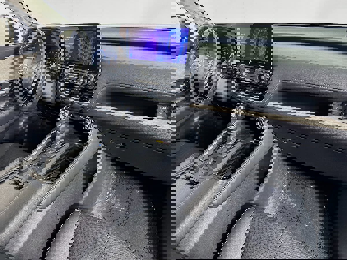 Used 2024 Toyota Grand Highlander XLE image 37