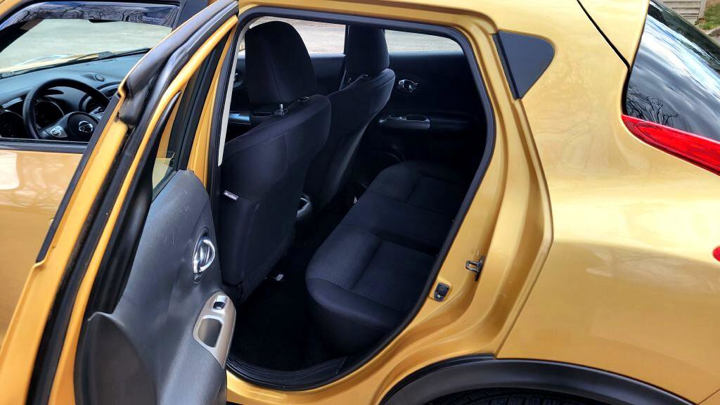 Used 2014 Nissan Juke S image 11