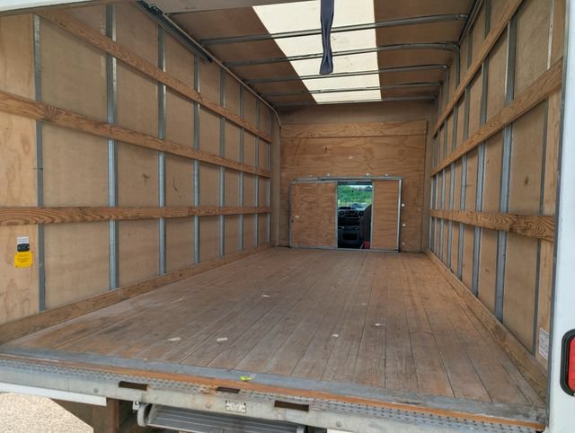 Used 2023 Ford E-450 and Econoline 450 Super Duty RWD image 8