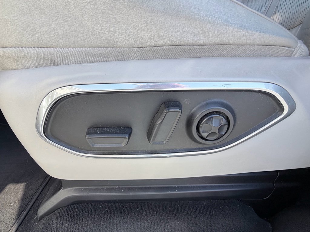 Used 2022 Jeep Wagoneer Series II RWD image 21