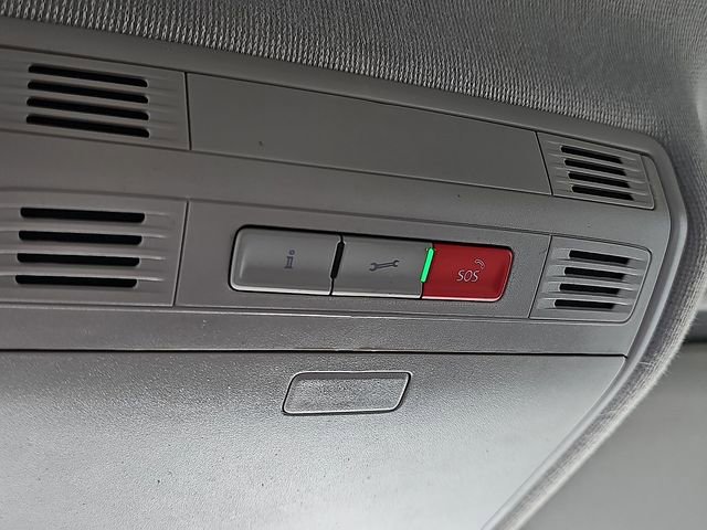 Used 2021 Volkswagen Tiguan S image 23