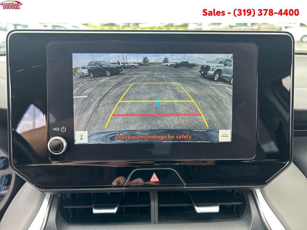 Certified 2023 Toyota Venza LE AWD/4WD image 18