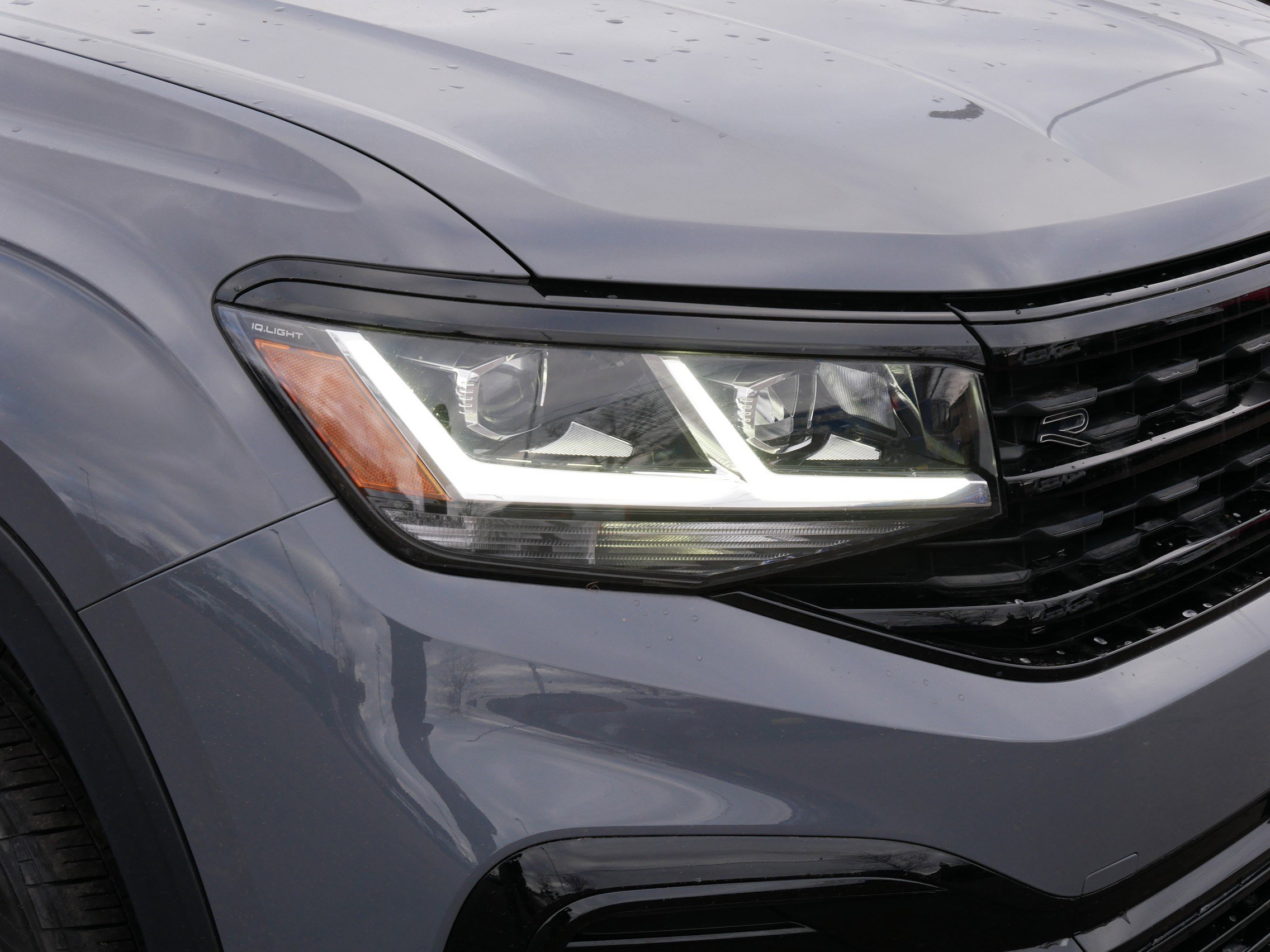 Certified 2023 Volkswagen Atlas Cross Sport SEL R-Line image 16