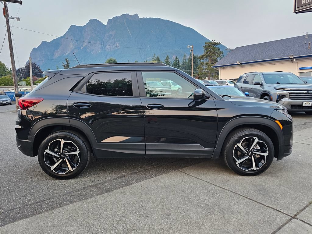 Used 2023 Chevrolet TrailBlazer RS w/ Convenience Package AWD/4WD image 4