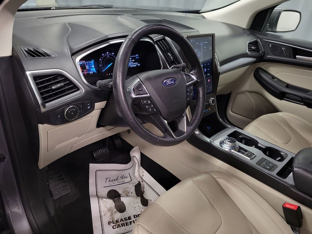 Used 2021 Ford Edge Titanium w/ Equipment Group 301A image 13