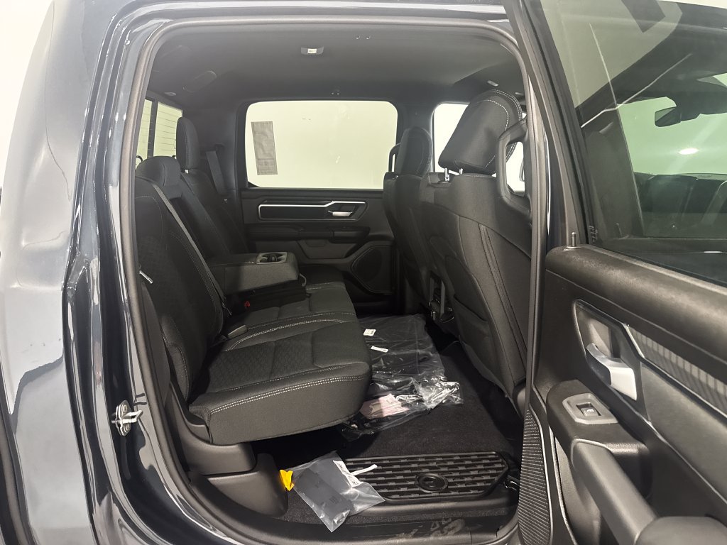 New 2026 RAM 1500 Big Horn AWD/4WD image 24